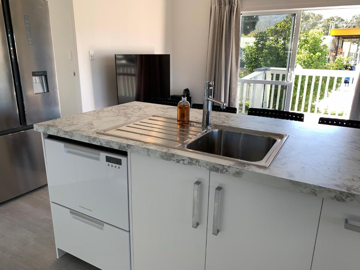 Coromandel Town Harbourside Cottage Luxury Accommodation Exteriér fotografie